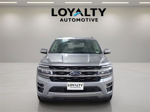 Used 2024 Ford Expedition Limited image 8