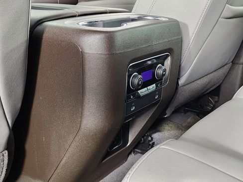 Used 2022 Chevrolet Tahoe LT w/ Luxury Package image 30