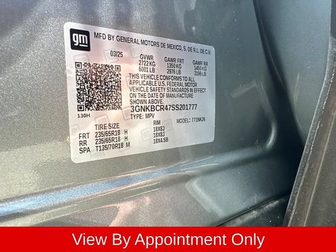 Used 2025 Chevrolet Blazer LT FWD image 4