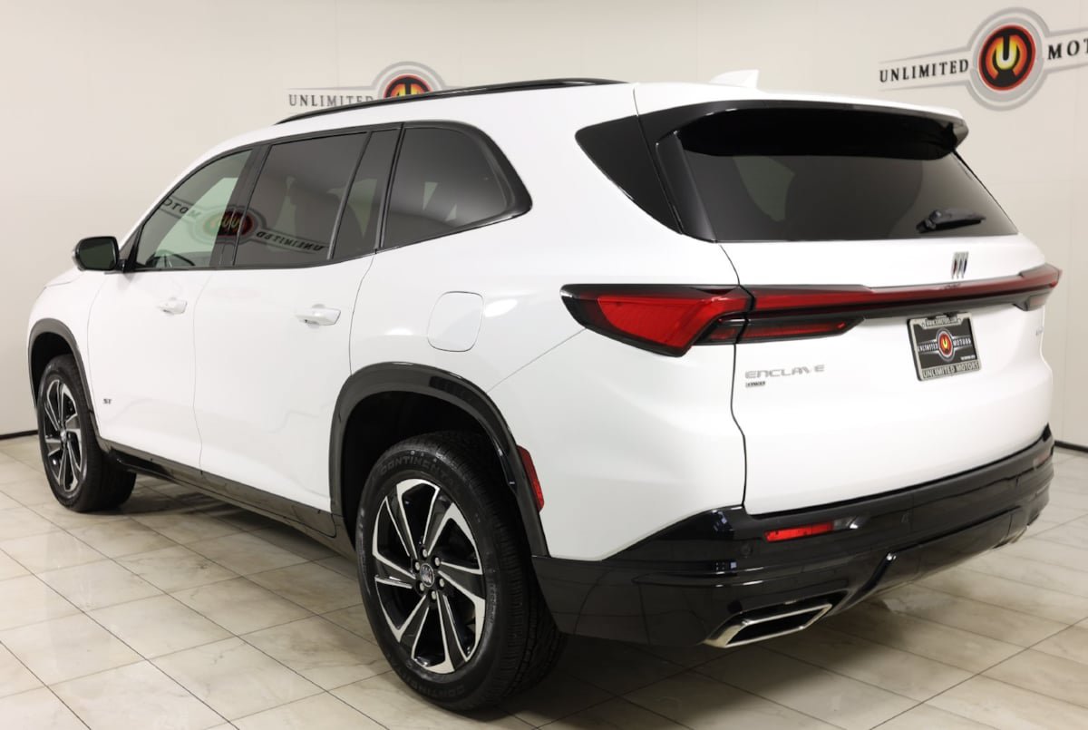 Used 2026 Buick Enclave Sport Touring AWD/4WD image 4
