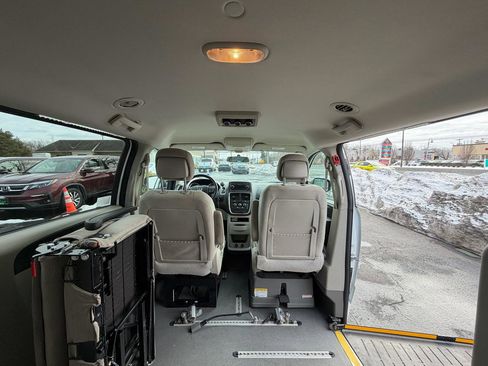 Used 2015 Dodge Grand Caravan SE w/ Quick Order Package 29E SE image 28