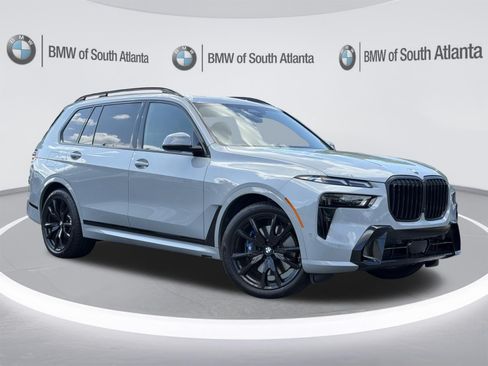 Used 2026 BMW X7 xDrive40i w/ M Sport Package AWD/4WD image 2