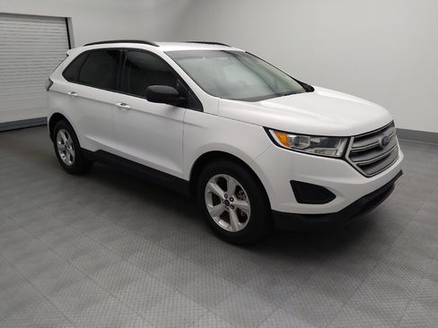 Used 2018 Ford Edge SE FWD image 11