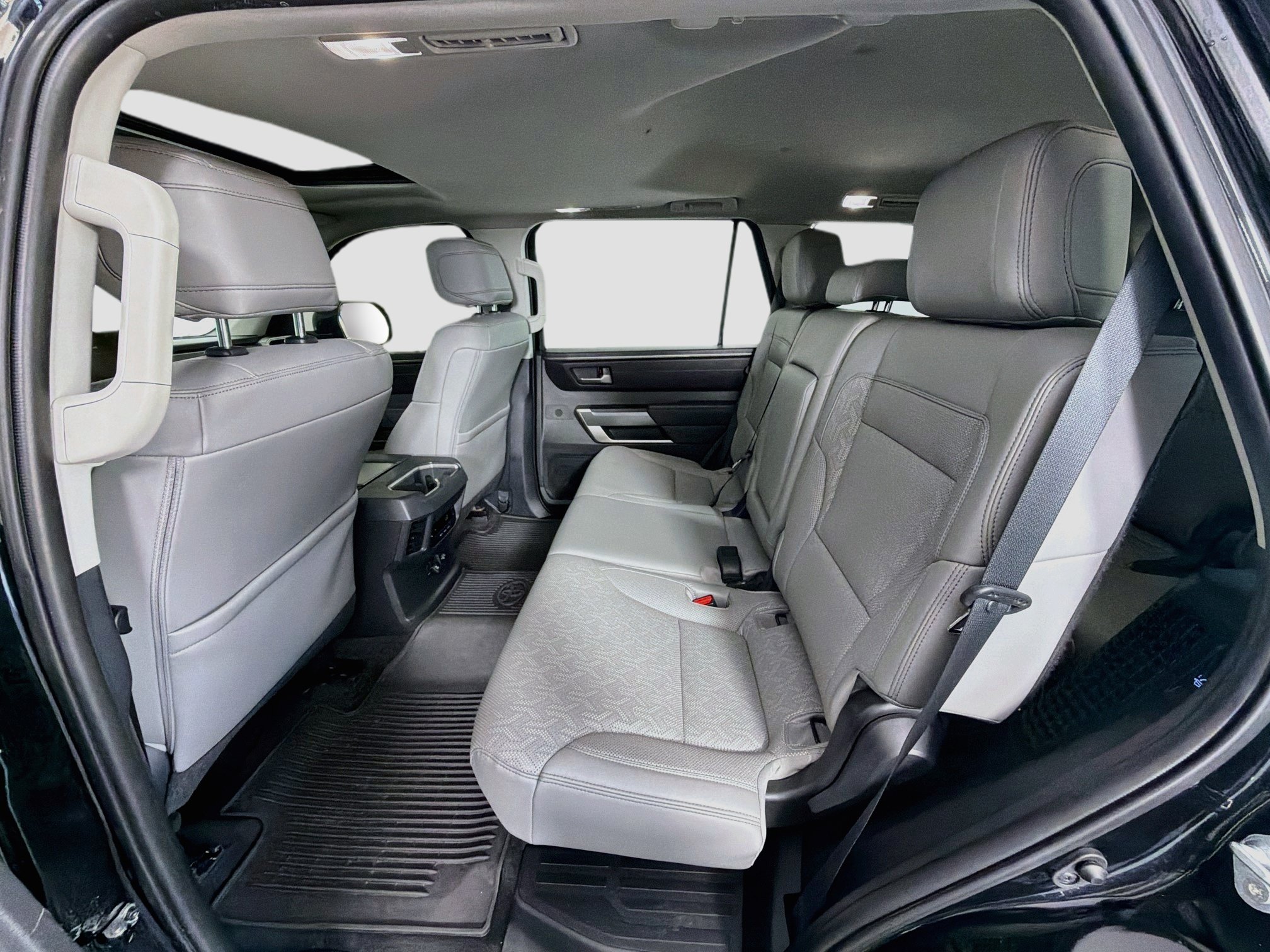 Used 2024 Toyota Sequoia SR5 w/ SR5 Premium Package RWD image 29