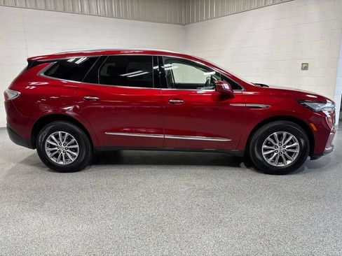 Used 2023 Buick Enclave Essence AWD/4WD image 8