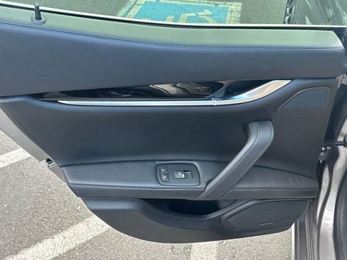 Used 2018 Maserati Ghibli S GranLusso image 13