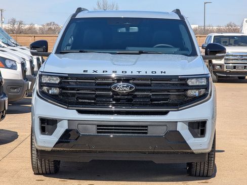New 2026 Ford Expedition Platinum w/ Stealth Appearance Package image 8