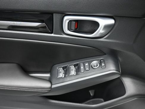 Used 2024 Honda Civic EX-L image 10