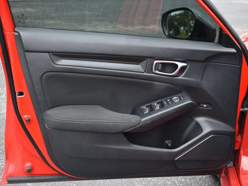 Used 2022 Honda Civic Sport image 12