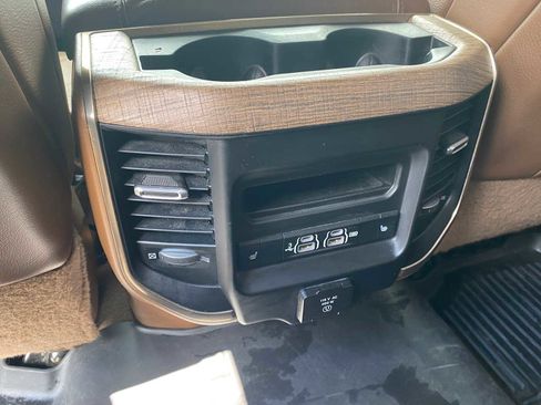 Used 2019 RAM 2500 Limited AWD/4WD image 39