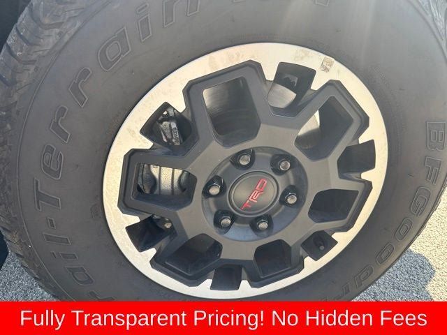 Used 2024 Toyota Tacoma TRD Off-Road AWD/4WD image 17