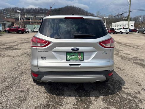 Used 2015 Ford Escape SE image 4
