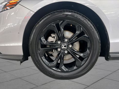 Used 2025 Honda Accord SE image 10