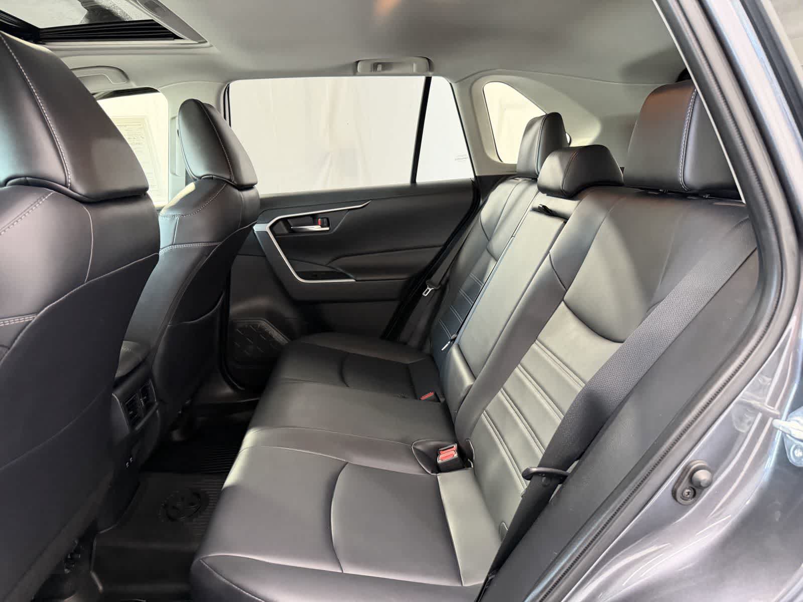 Used 2021 Toyota RAV4 XLE Premium AWD/4WD image 11