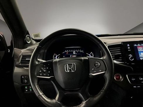 Used 2025 Honda Passport TrailSport image 17