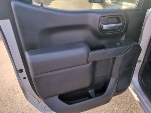 Used 2020 Chevrolet Silverado 1500 LT image 11