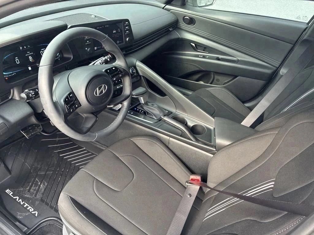 New 2026 Hyundai Elantra Sport FWD image 11