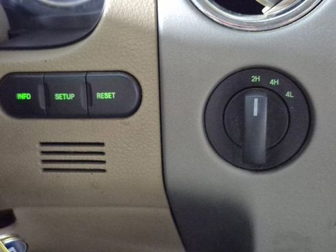 Used 2004 Ford F150 XLT AWD/4WD image 19