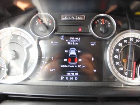 Used 2014 RAM 2500 Laramie w/ Black Appearance Group AWD/4WD image 33