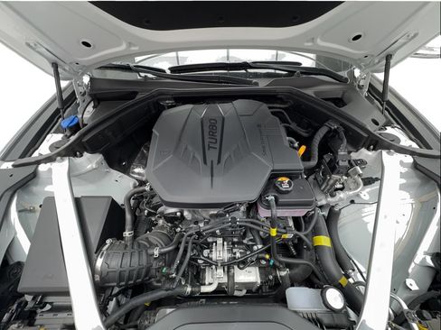 Used 2026 Genesis G70 2.5T RWD image 16