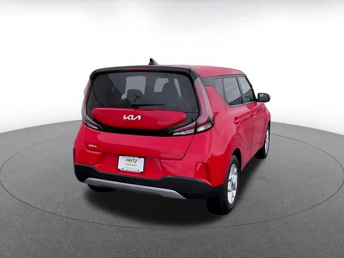 Used 2025 Kia Soul LX w/ LX Technology Package FWD image 15