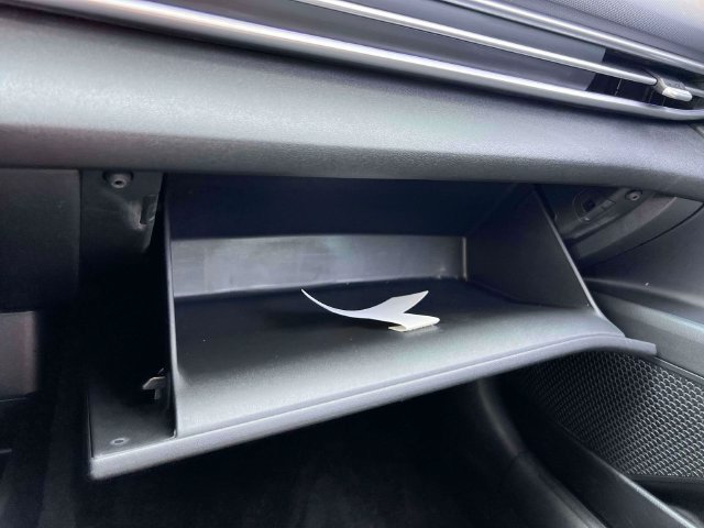 Certified 2023 Hyundai Elantra Limited w/ Preferred Accessory Package FWD image 33