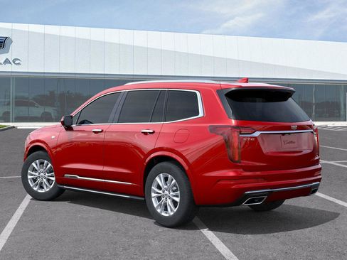 New 2025 Cadillac XT6 Luxury image 3