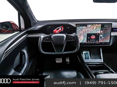 Used 2023 Tesla Model X Plaid image 4