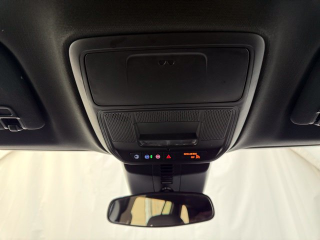 Used 2025 GMC Acadia Elevation AWD/4WD image 43