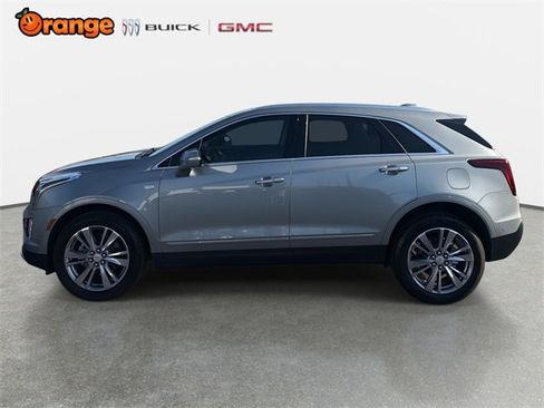 Used 2025 Cadillac XT5 Premium Luxury w/ Technology Package image 6