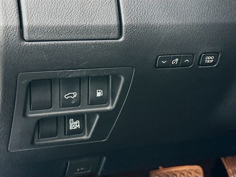 Used 2013 Lexus RX 450h AWD w/ Navigation Pkg image 16