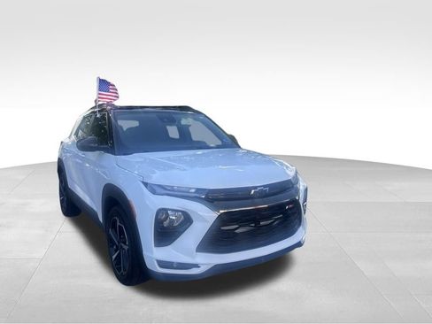 Used 2021 Chevrolet TrailBlazer RS w/ Convenience Package FWD image 5