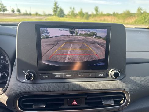 Used 2023 Hyundai Kona SEL AWD/4WD image 15