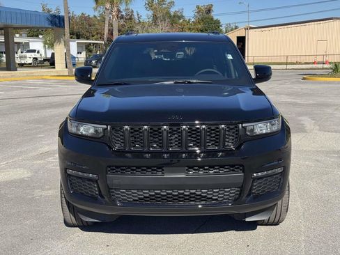 New 2025 Jeep Grand Cherokee L Limited w/ Black Appearance Package image 9