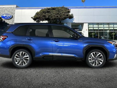New 2025 Subaru Forester Touring AWD/4WD image 3