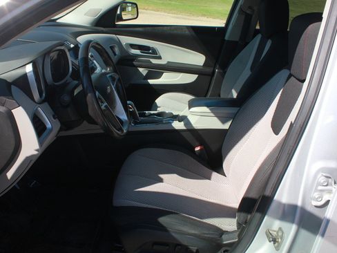 Used 2010 Chevrolet Equinox LT AWD/4WD image 26