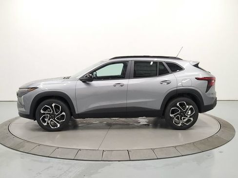 New 2026 Chevrolet Trax RS w/ Driver Confidence Package FWD image 4