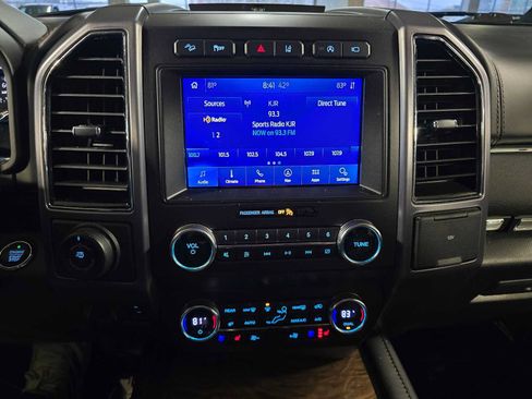 Used 2020 Ford Expedition Platinum image 14