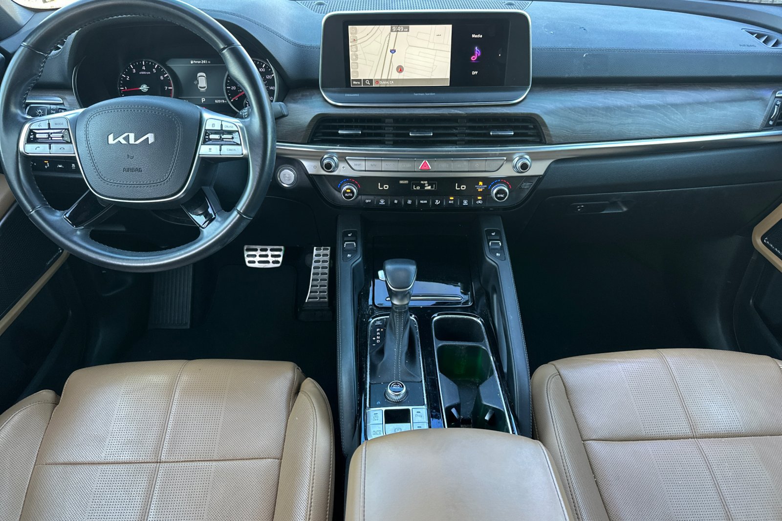 Used 2022 Kia Telluride SX w/ Towing Package FWD image 15