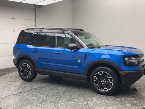 Used 2025 Ford Bronco Sport Outer Banks w/ Outer Banks Tech Package+ image 43