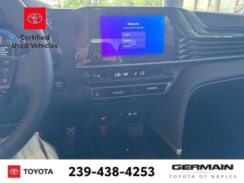 Used 2026 Toyota Camry SE w/ Convenience Package image 19