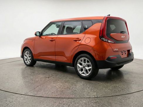Used 2025 Kia Soul LX w/ LX Technology Package image 6