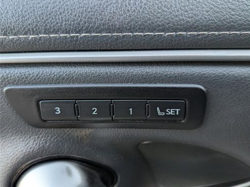 Certified 2022 Lexus ES 350 w/ Premium Package image 20