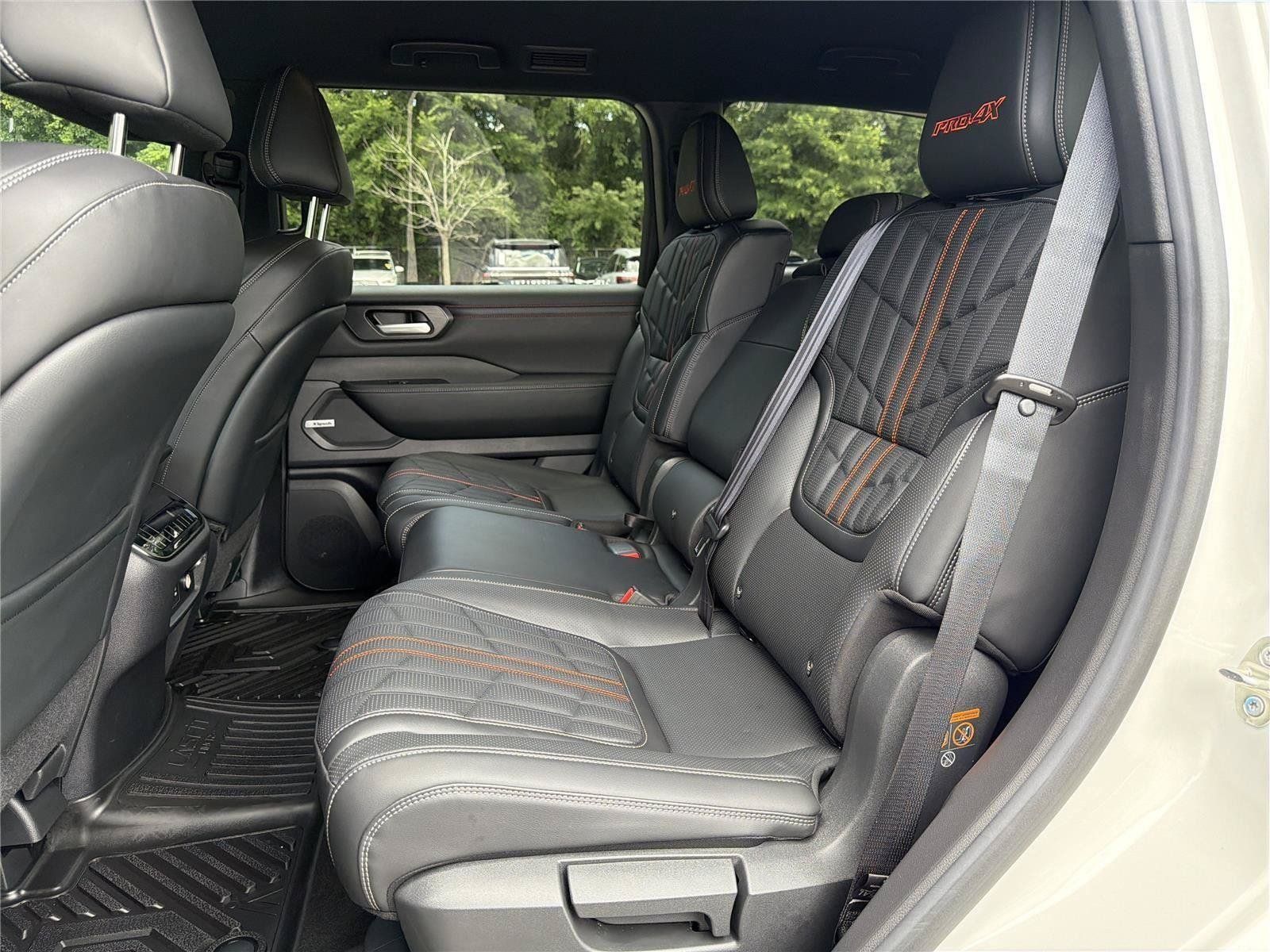 Used 2025 Nissan Armada PRO-4X AWD/4WD image 27