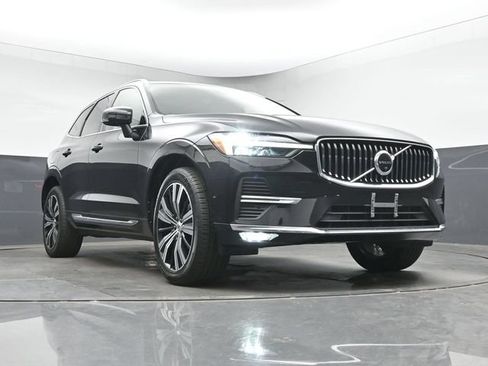 Used 2023 Volvo XC60 B5 Plus w/ Climate Package AWD/4WD image 37