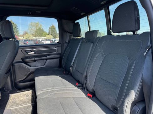 Used 2019 RAM 1500 Big Horn AWD/4WD image 12