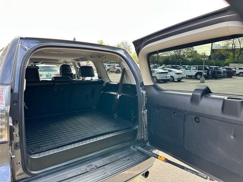 Used 2015 Lexus GX 460 Luxury image 10