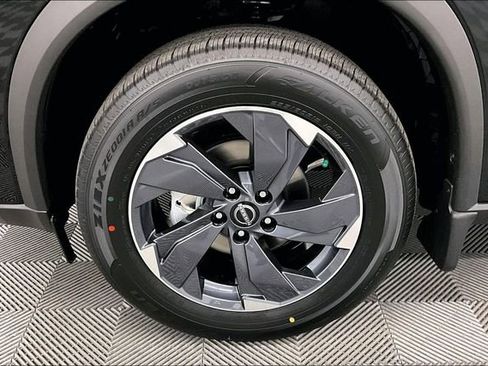 New 2026 Nissan Rogue SV image 12