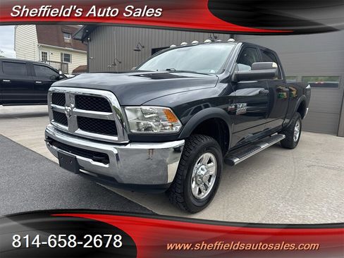 Used 2018 RAM 2500 Tradesman w/ Chrome Appearance Group AWD/4WD image 8