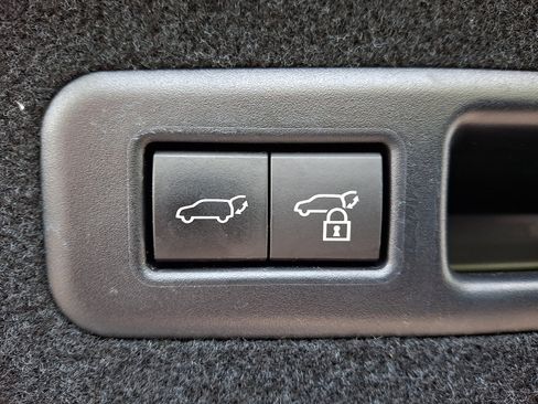 Used 2022 Lexus RX 450hL Luxury w/ Cold Area Package (CT) AWD/4WD image 33